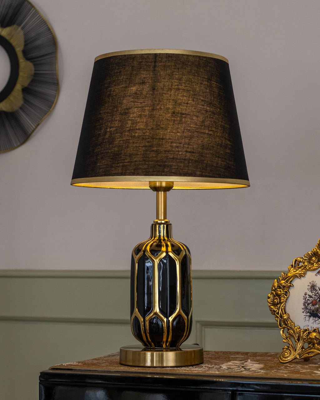 Asteria Ceramic Table Lamp - Black