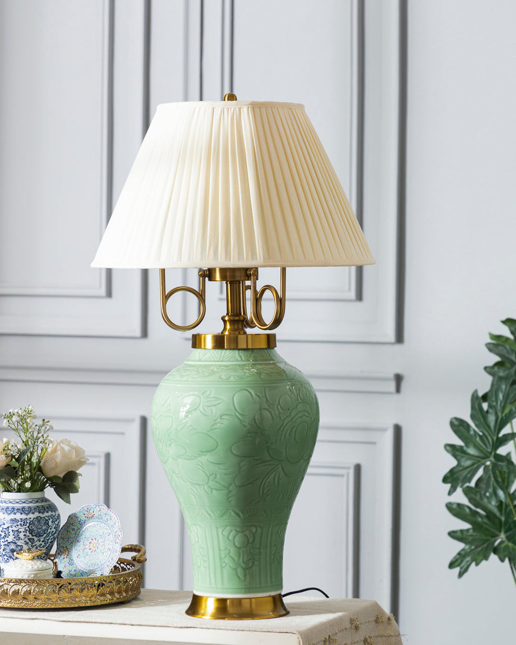 Emerald Blossom Heritage Table Lamp
