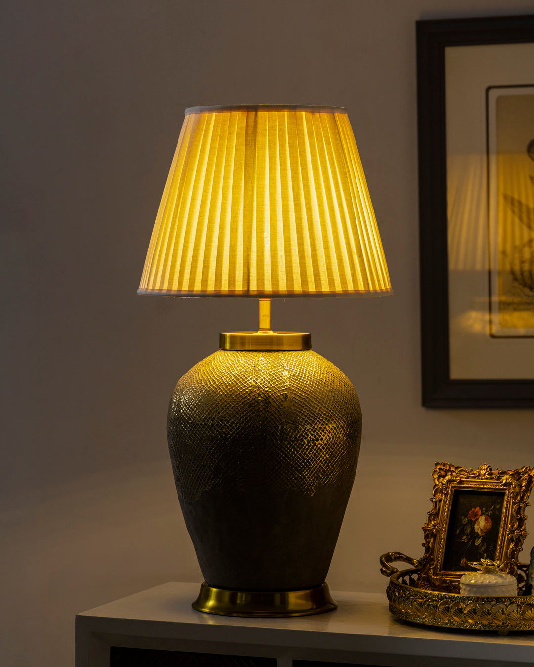 Luna Mesh Table Lamp