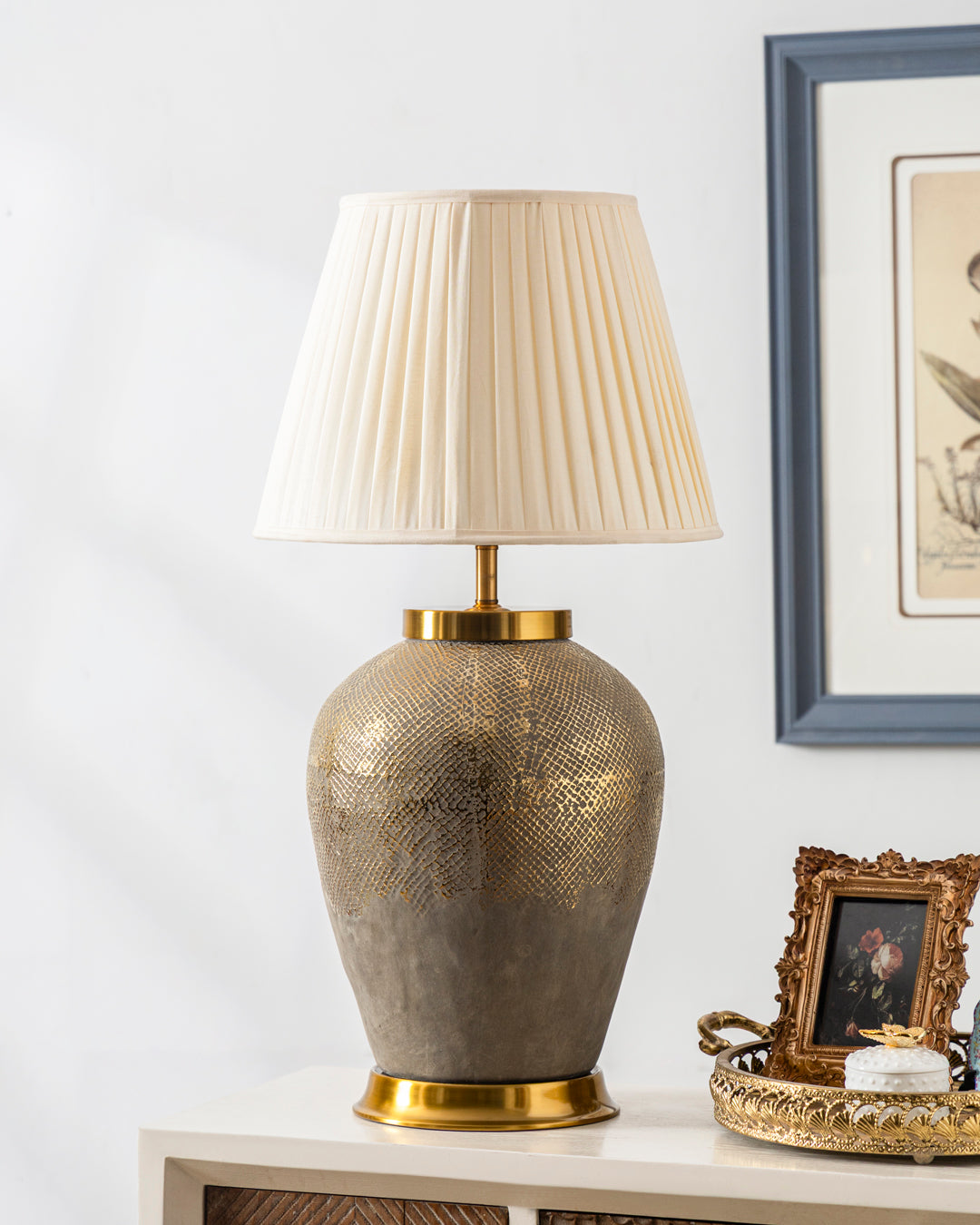 Luna Mesh Table Lamp