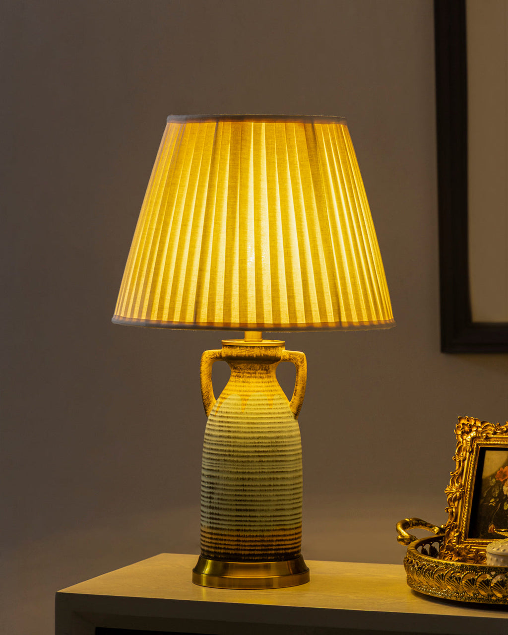 Boho Elegance Ribbed Table Lamp