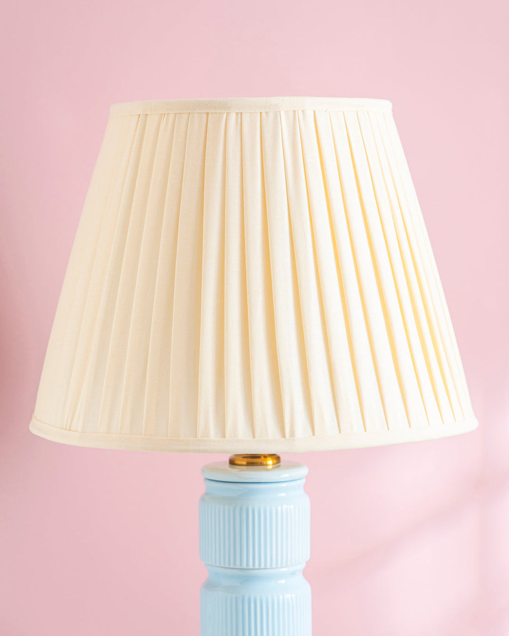 Azure Ribbed Elegance Table Lamp
