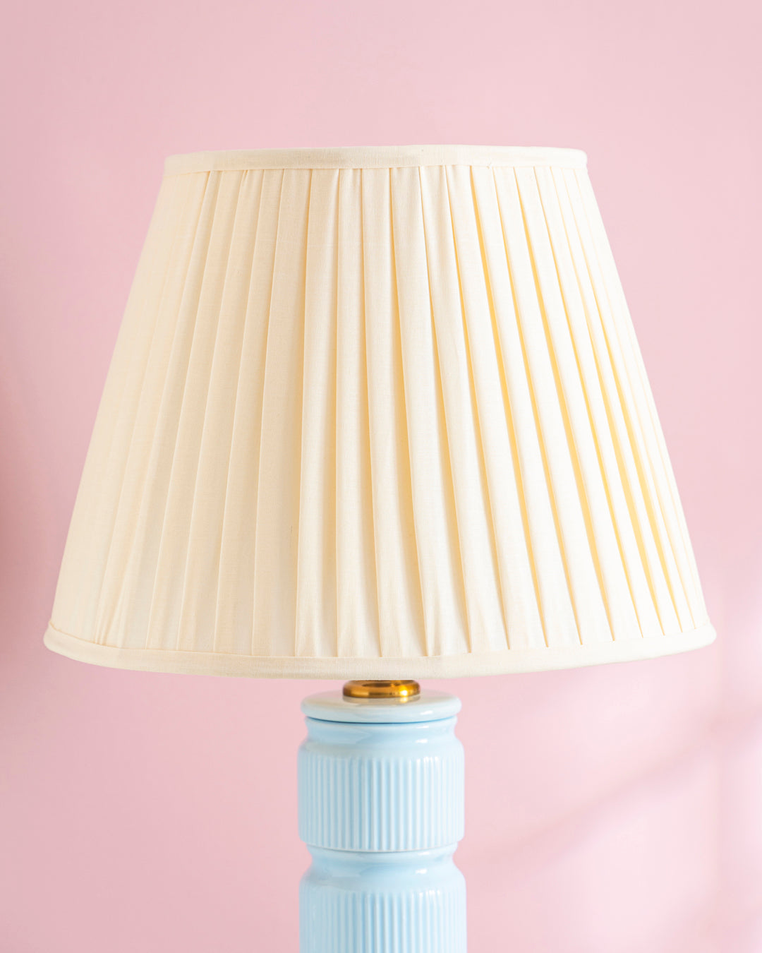 Azure Ribbed Elegance Table Lamp