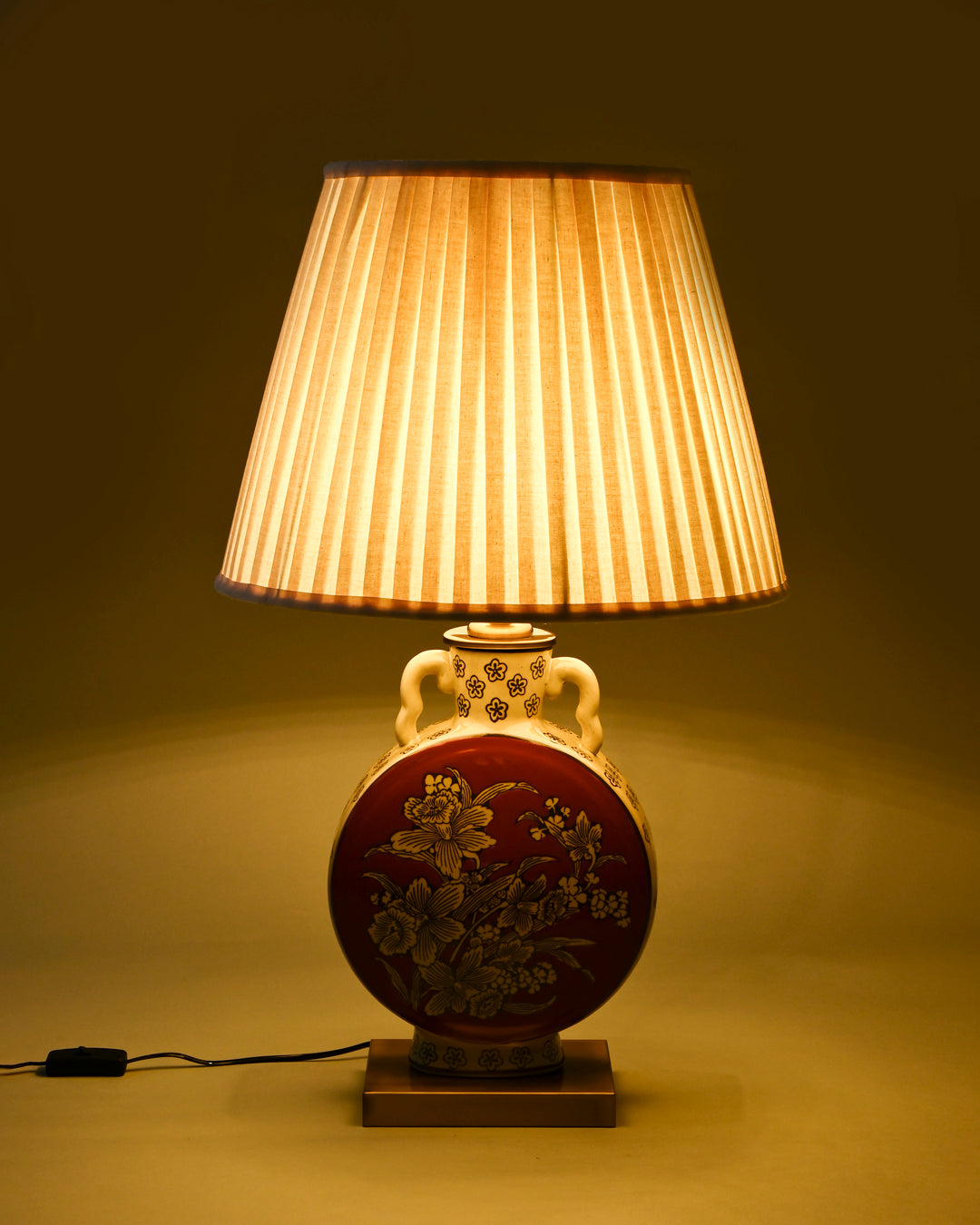 Crimson Blossom Heritage Table Lamp